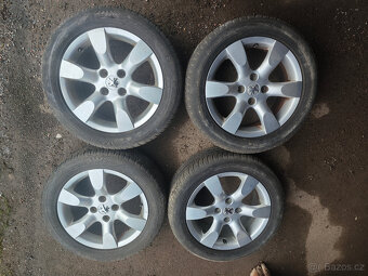 Prodám sadu disků Peugeot 6,5Jx16H ET31 + pneu 205/55/R16 - 2