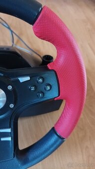 Logitech volant s pedály k PC hrám - 2