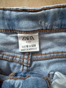 Kraťasy zn. Zara vel.128 8 let - 2