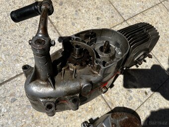 Jawa pionyr motor - 2