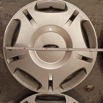 Poklice na Ford Mondeo 16" Originál - jedinečný design - 2