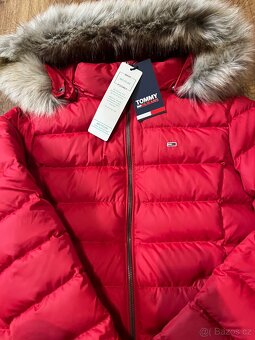 Nová- Tommy Jeans velikost M péřová bunda - 2