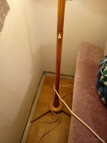 OBÝVÁKOVÁ LAMPA - 2