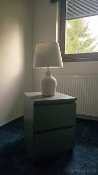 Noční stolek Ikea Malm - 2