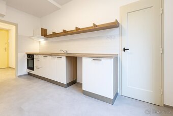 Pronájem 1+1 s balkonem na ul. Zahradníkova, Brno - Veveří - 2