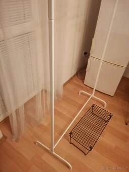 Stojan na oblečení s podložkou na boty - 152 cm - 2