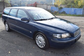 Volvo V70 2,4i AUTOMAT PO SERVISU - 2