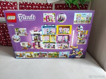 Lego Friends 41704 - Budovy na hlavní ulici - 2