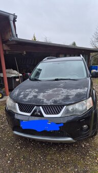 Mitsubishi Outlander - 2