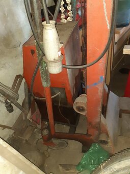 Ruční vysoko zdvižný vozík - 2