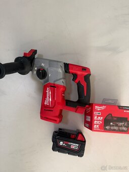 Milwaukee aku kladivo - 2