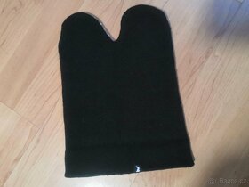 Černá stylová čepice s cvočky / hroty - 2