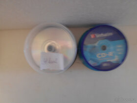 Media  DVD/CD. - 2