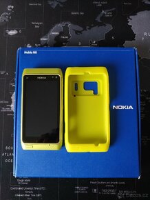 Nokia N8 - vč. komplet příslušenství - 2