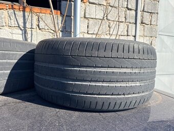 4x 295/35r21 107 y Pirelli dot 2019 3-4 mm - 2