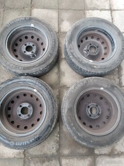 Peugeot Citroen kompletní kola . r 14  .. - 2