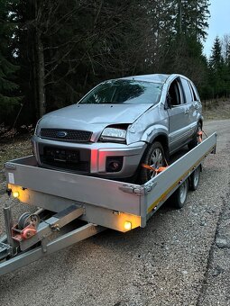 Ford Fusion - 2