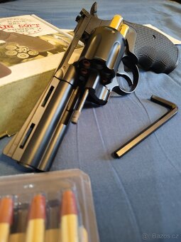 Airsoft revolver 357 KWC, 6 mm - 2
