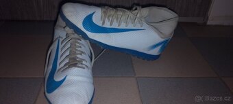 Modro bílé Nike turfy - 2