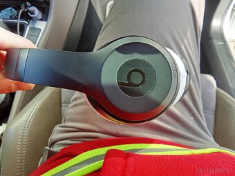 Sluchátka beats solo 3 wireless headphones - 2