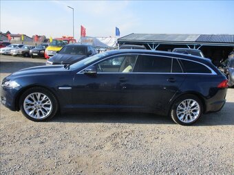 JAGUAR XF 2,2D 147kw Sportbrake Automat 12/2013 kroupy - 2