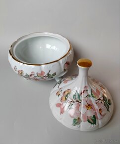 Porcelánová dóza s květinami Royal Porzellan Bavaria KPM - 2