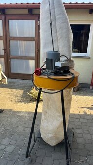 Odsávání pilin a prachu - 2