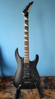 Jackson JS Series Dinky Arch Top JS32 DKA Satin Black - 2