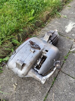 Motor Jawa 555 - 2
