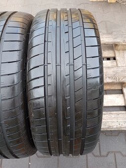 245/45/18 zánovní letní pneu goodyear - 2