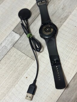 Samsung Watch 4 - 2