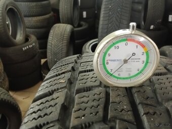 215/65 R16C HANKOOK (2x6 2x5mm) č.15884/g - 2