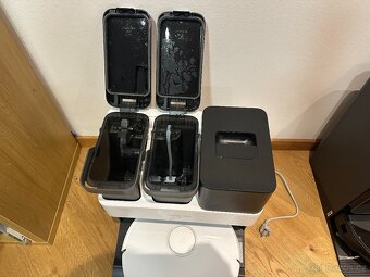 Roborock S7 Max Ultra – perfektní stav + spotřební materiál - 2