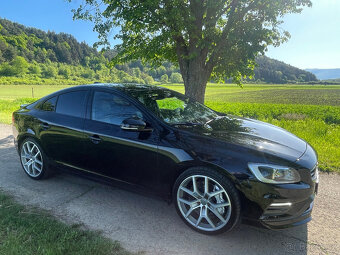 Volvo S60 Polestar 1/750 - 2