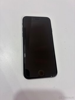 IPhone SE 2022 - 2