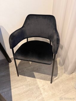 4 čalouněně židle - 2