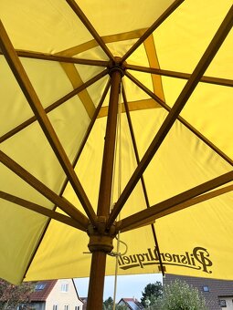 Nový hospodský slunečník #pilsnerurquell - 2