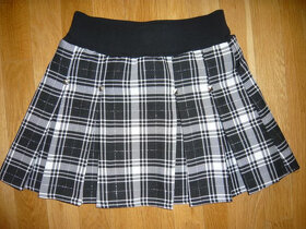 Sukýnky a šatičky- různé velikosti - 2