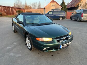 Chrysler Stratus LX 2.0i - 2