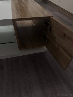 Konferenční stolek - 2