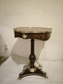 Starožitný intarzovaný stolek - 2