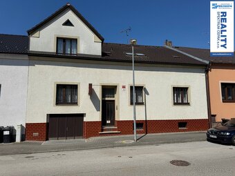 Prodej řadového domu, 271 m2 - České Budějovice, Suché Vrbné - 2