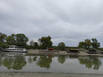 Prodám hausboat (kotviště - ponton) na řece Dunaj - 2