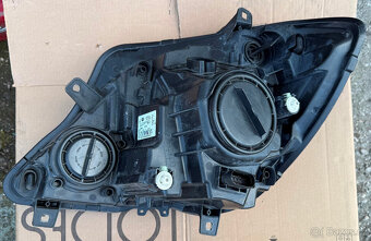 Přední světlo pravé A9068202461 originál MB Sprinter W906 - 2