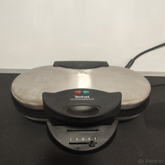 Tefal vaflovač WM 311D11 silver-black/ 2.JAKOS - 2