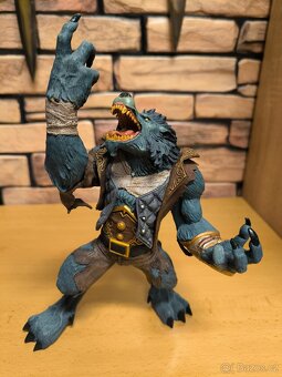 World of Warcraft Worgen Garm Whitefang - 2