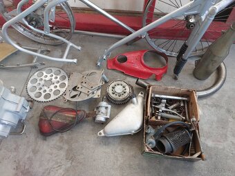 Plochodrážní Jawa 897 + motor 898 - 2