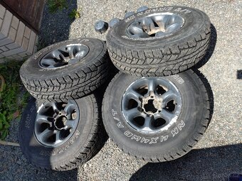 30x9.5 R15 - 2