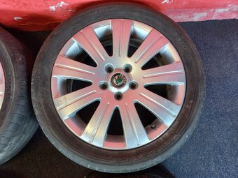 ALU disky Škoda 5x112 R17 s letními pneu 225/45 R17 - 2