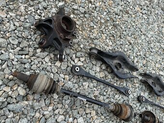 BMW F30/F31/F34 diely zadná náprava a iné - 2